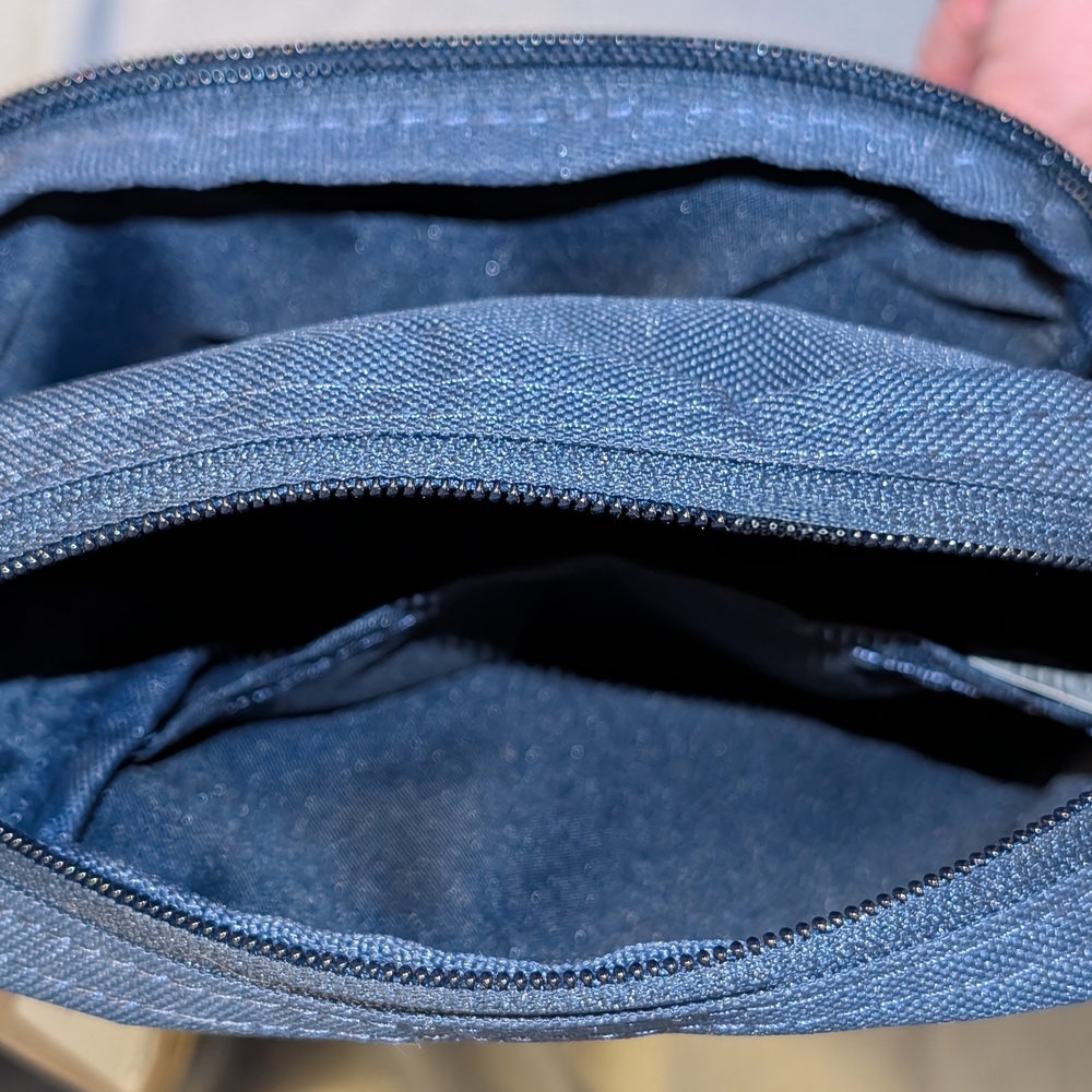 Nike Logo Dark Blue Messenger Crossbody Bag Purse - Picture 5 of 16